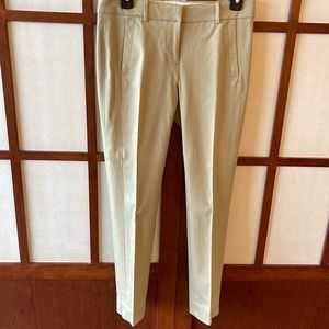 Women’s J. Crew khaki pants size 2P - 58% cotton, 38% viscose, 4% elasthanne